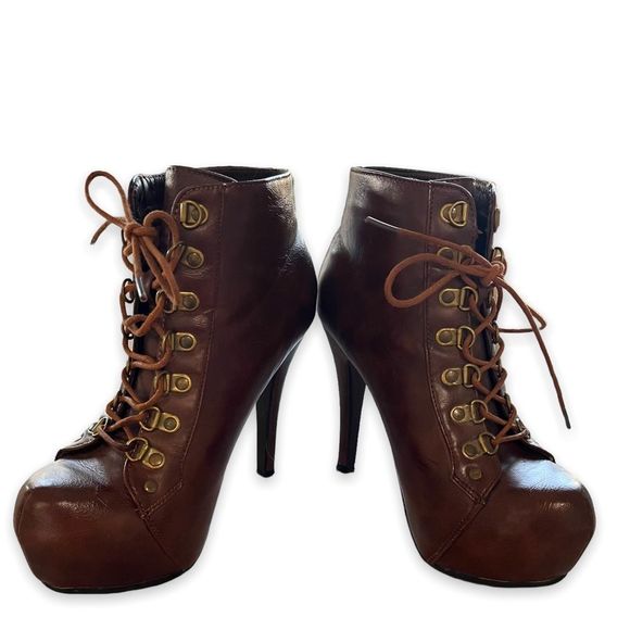 Ardene Shoes - Ardene brown lace up 5” heel platform ankle boot size 8